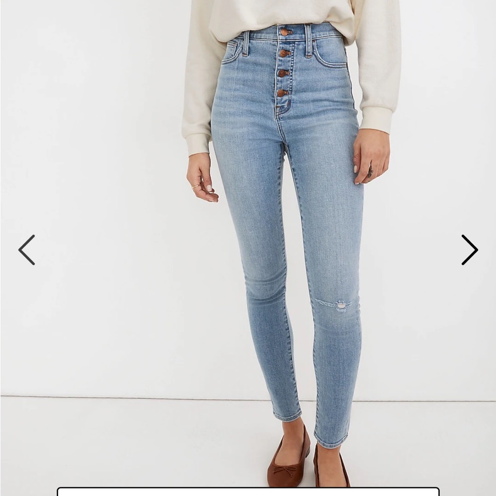Madewell 11” High-Rise Roadtripper Jeans in Beckwith Wash